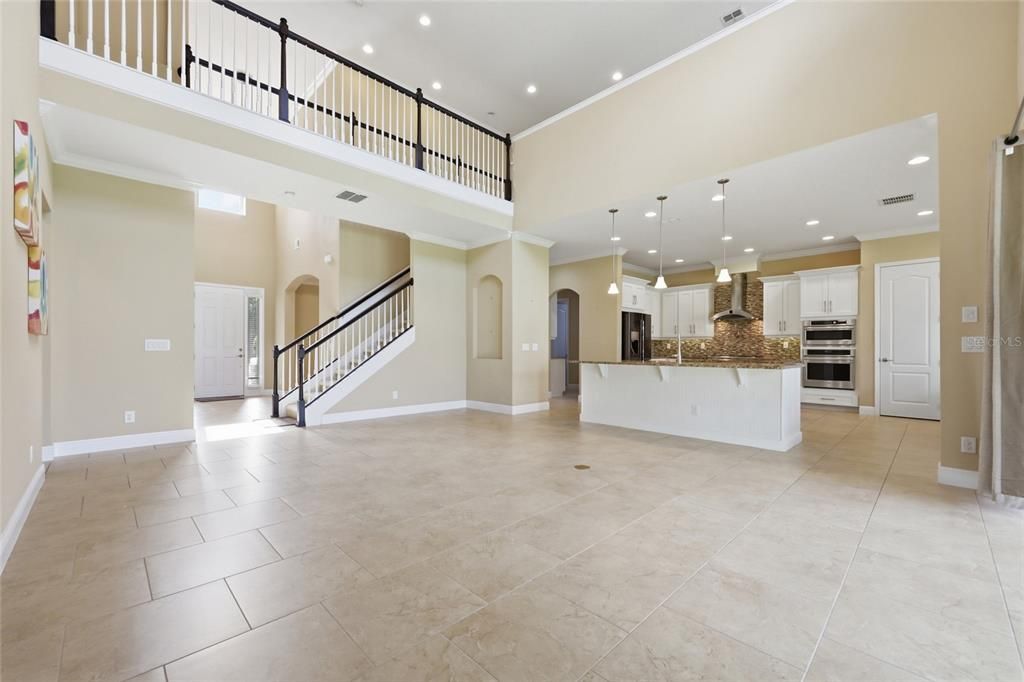 For Sale: $1,350,000 (5 beds, 6 baths, 4656 Square Feet)