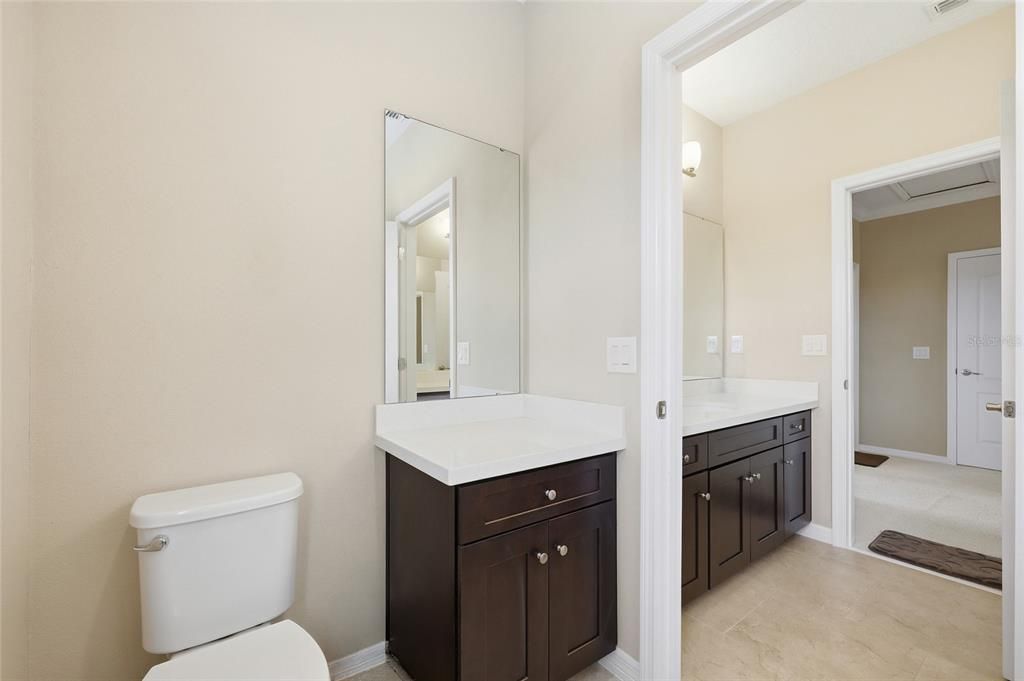 For Sale: $1,350,000 (5 beds, 6 baths, 4656 Square Feet)