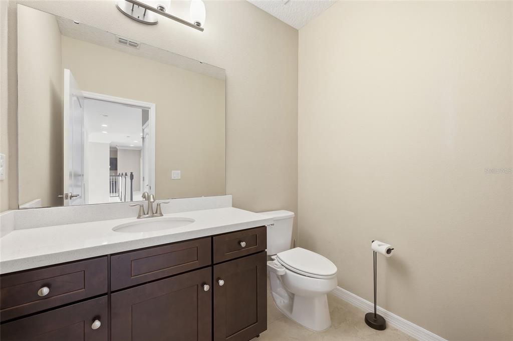 For Sale: $1,350,000 (5 beds, 6 baths, 4656 Square Feet)