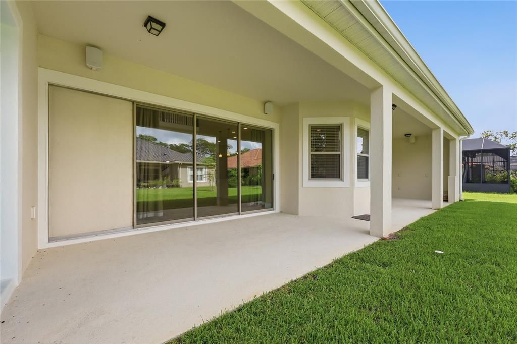 For Sale: $1,350,000 (5 beds, 6 baths, 4656 Square Feet)