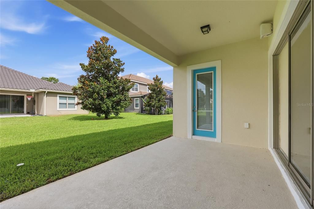 For Sale: $1,350,000 (5 beds, 6 baths, 4656 Square Feet)