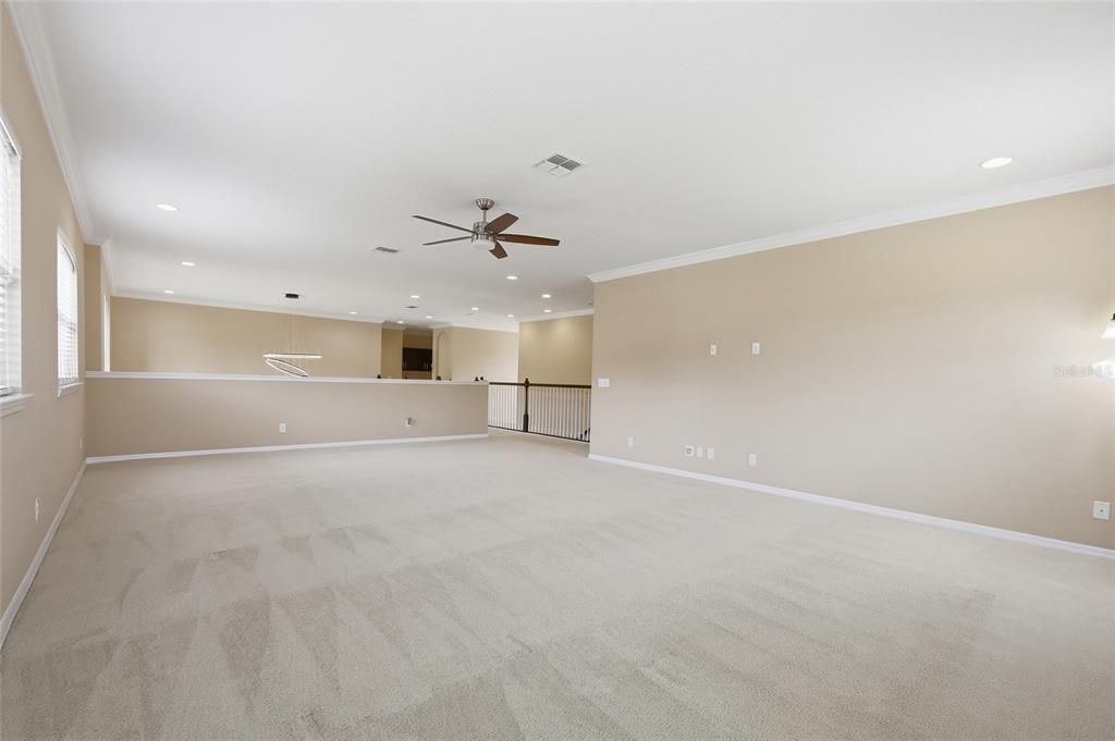 For Sale: $1,350,000 (5 beds, 6 baths, 4656 Square Feet)