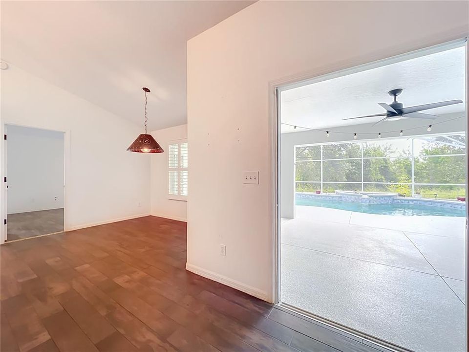 На продажу: $539,000 (3 спален, 2 ванн, 1814 Квадратных фут)
