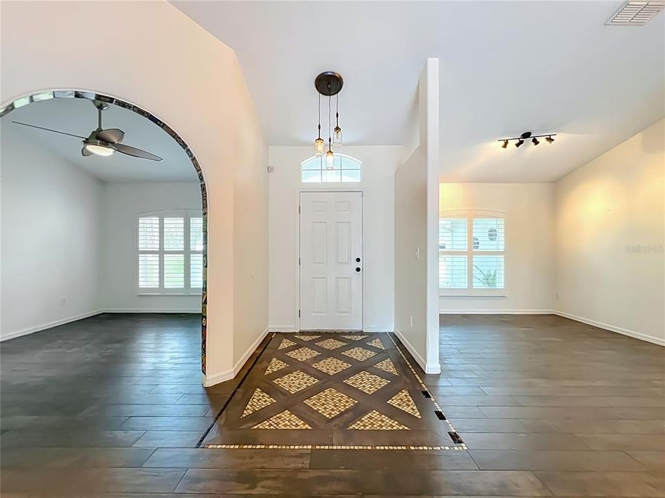 На продажу: $539,000 (3 спален, 2 ванн, 1814 Квадратных фут)