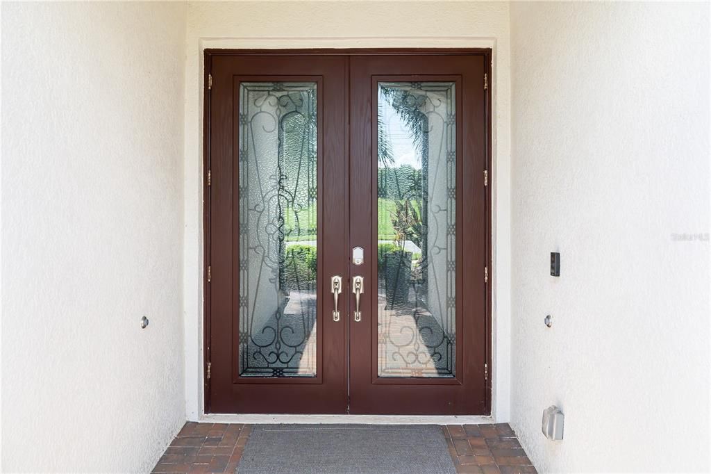 Active With Contract: $1,100,000 (3 beds, 3 baths, 2440 Square Feet)