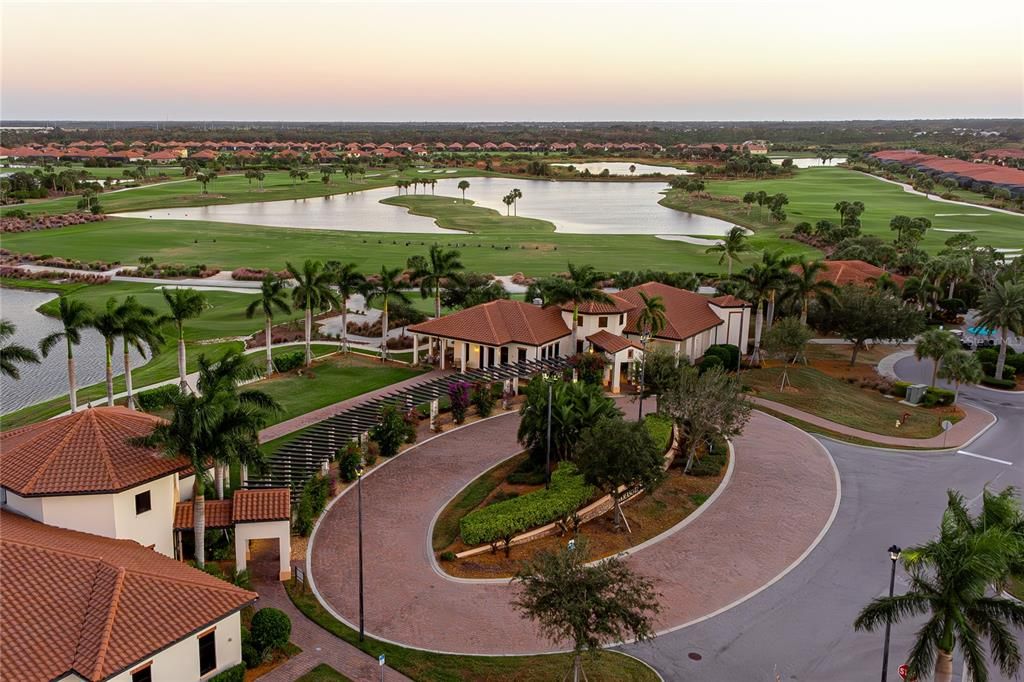 Active With Contract: $1,100,000 (3 beds, 3 baths, 2440 Square Feet)