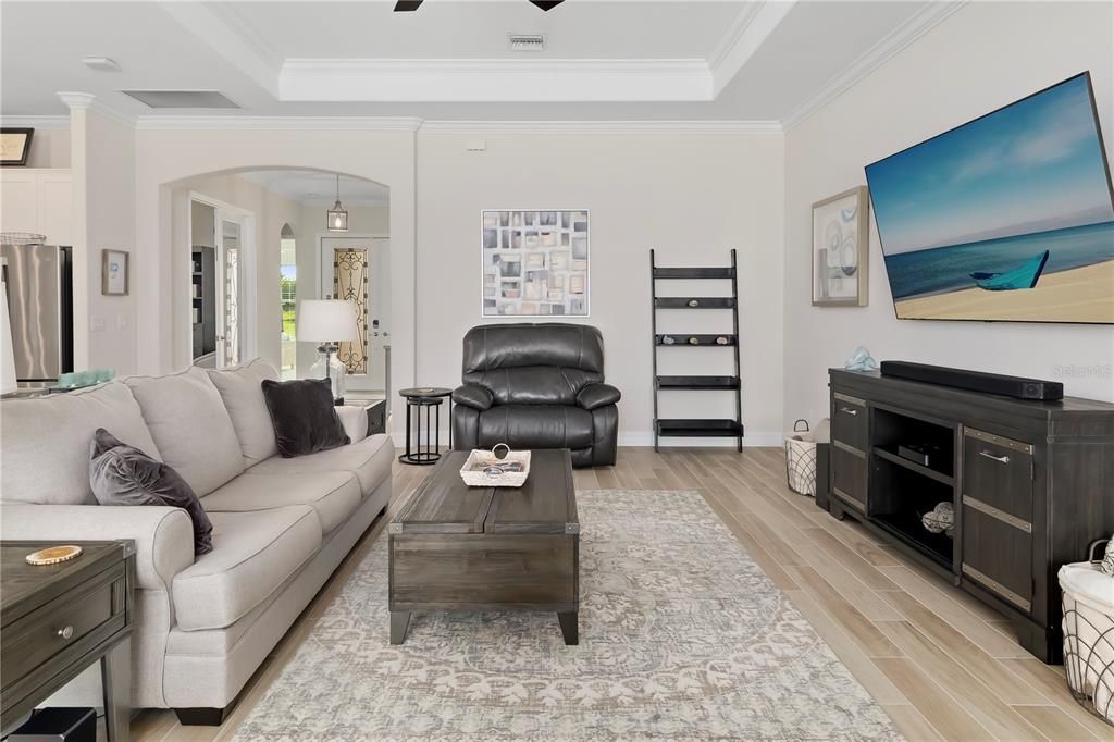 Active With Contract: $1,100,000 (3 beds, 3 baths, 2440 Square Feet)