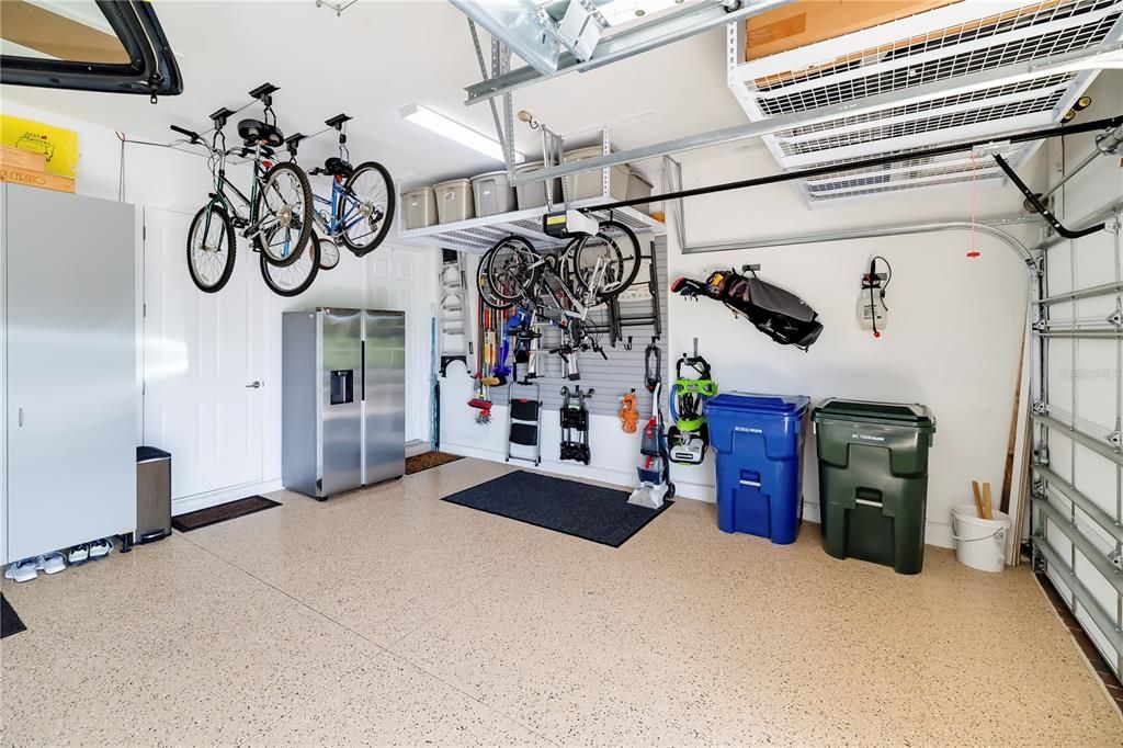 Active With Contract: $1,100,000 (3 beds, 3 baths, 2440 Square Feet)