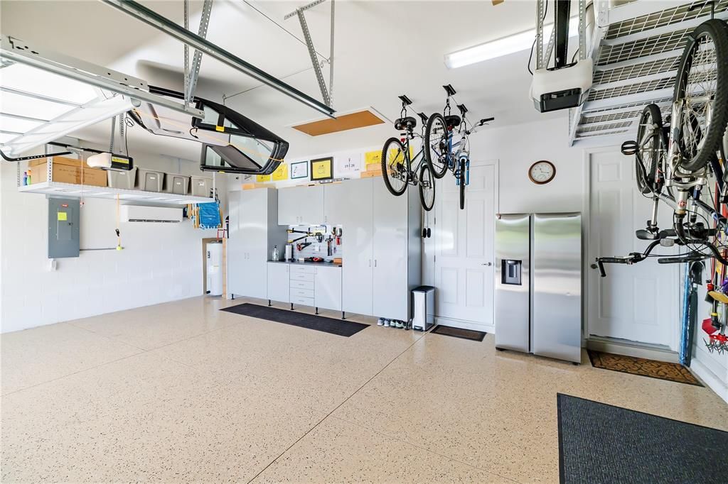 Active With Contract: $1,100,000 (3 beds, 3 baths, 2440 Square Feet)