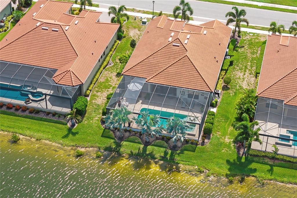 Active With Contract: $1,100,000 (3 beds, 3 baths, 2440 Square Feet)