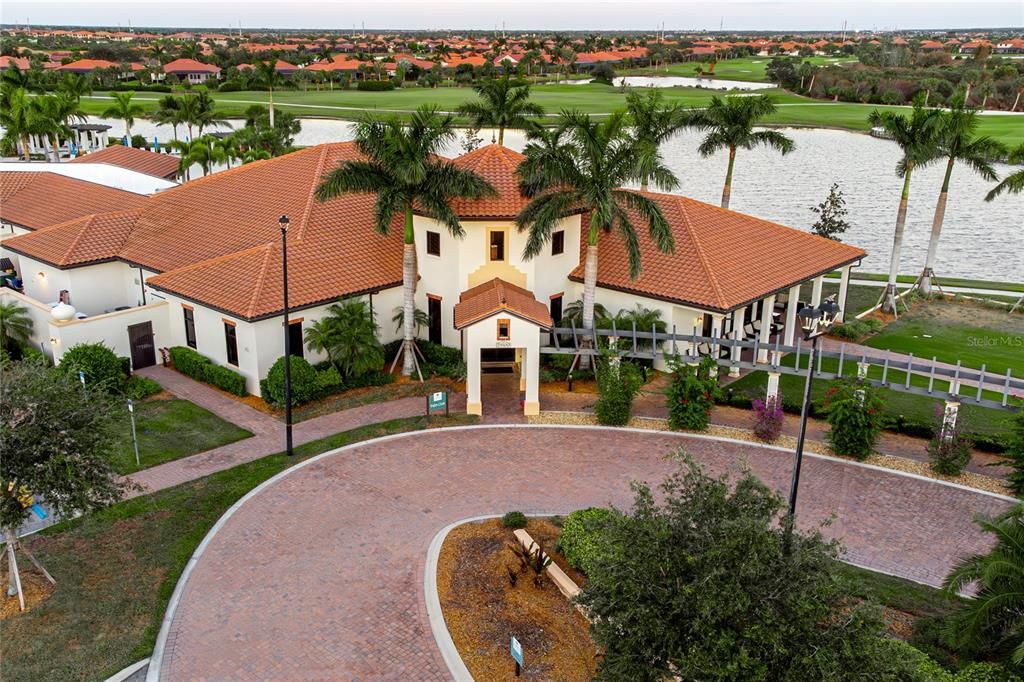 Active With Contract: $1,100,000 (3 beds, 3 baths, 2440 Square Feet)