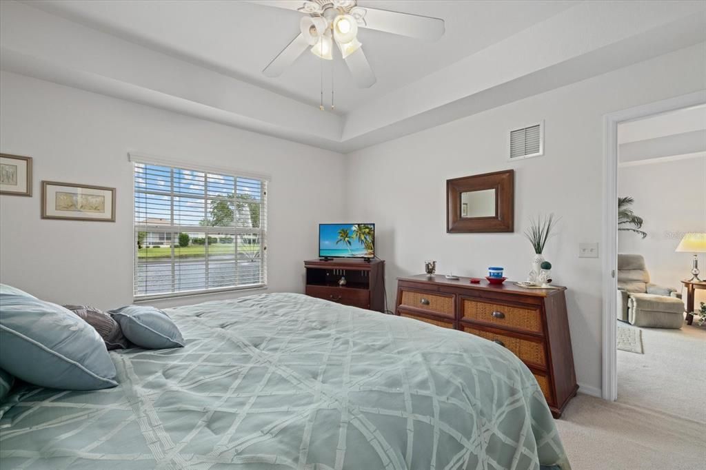 En Venta: $233,000 (2 camas, 2 baños, 1168 Pies cuadrados)
