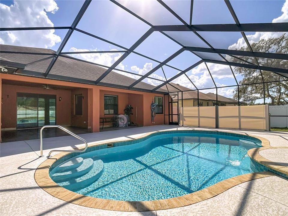 En Venta: $578,900 (5 camas, 3 baños, 2584 Pies cuadrados)