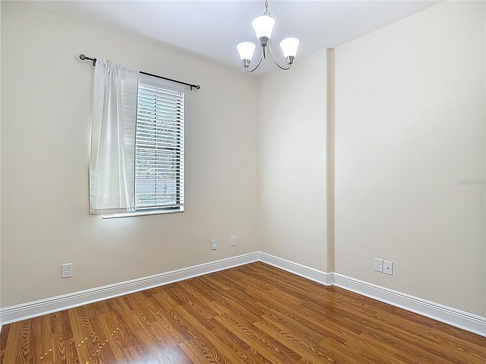 En Venta: $578,900 (5 camas, 3 baños, 2584 Pies cuadrados)