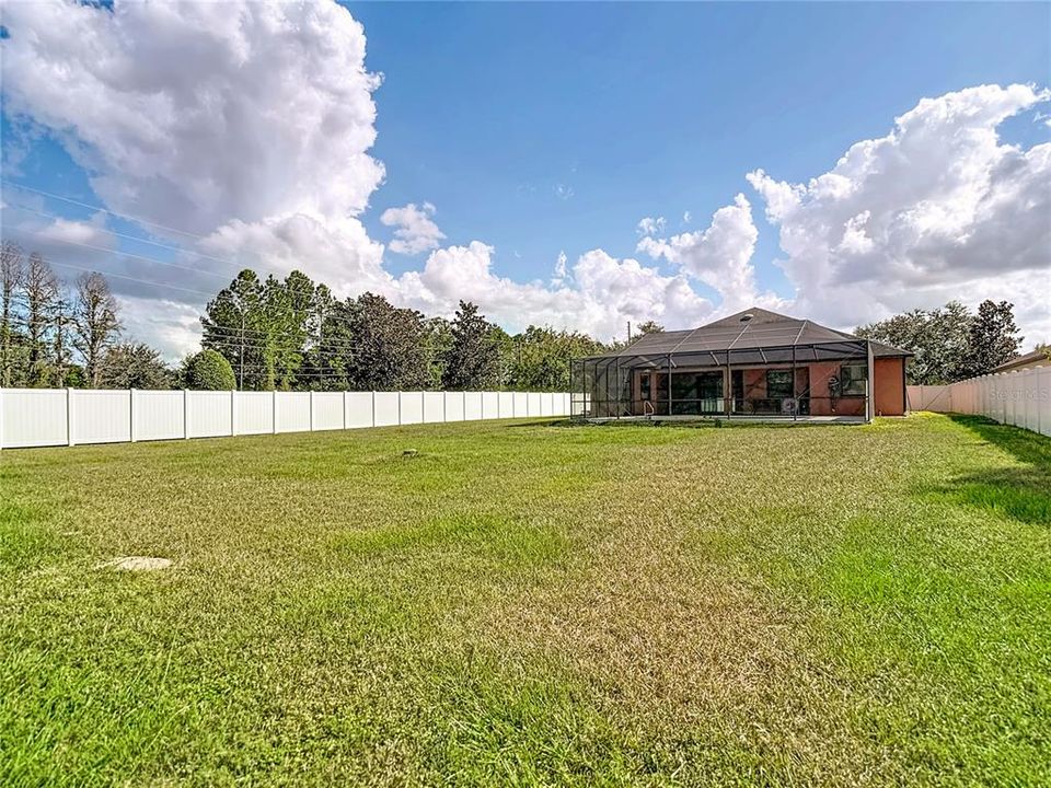 En Venta: $578,900 (5 camas, 3 baños, 2584 Pies cuadrados)