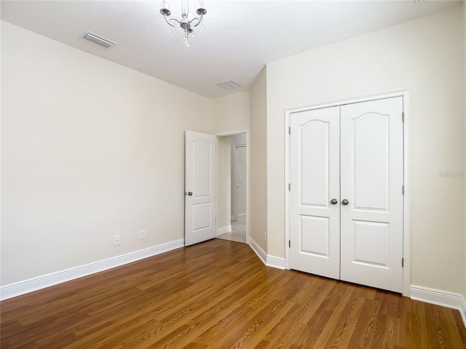 En Venta: $578,900 (5 camas, 3 baños, 2584 Pies cuadrados)