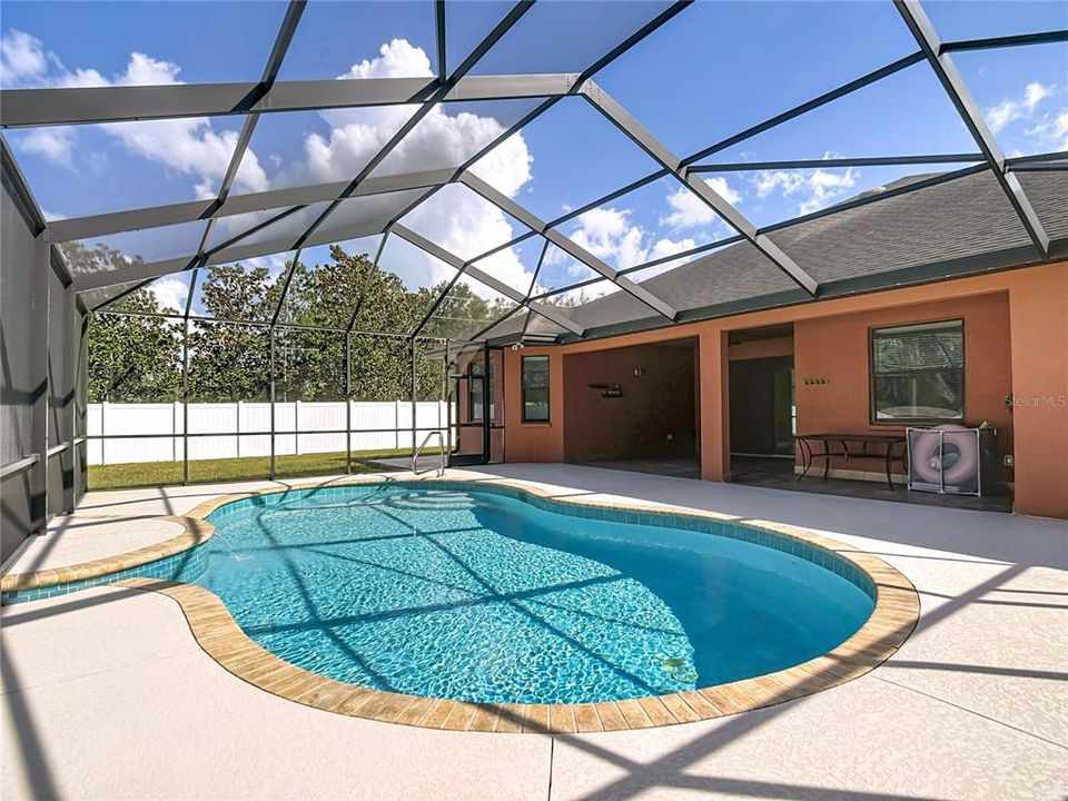 En Venta: $578,900 (5 camas, 3 baños, 2584 Pies cuadrados)