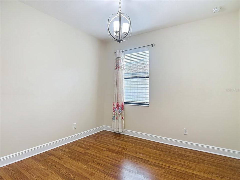 En Venta: $578,900 (5 camas, 3 baños, 2584 Pies cuadrados)