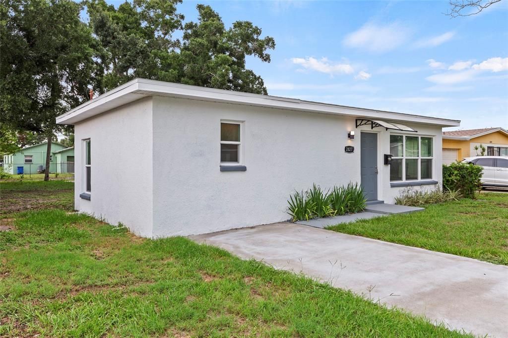 En Venta: $389,900 (4 camas, 2 baños, 1296 Pies cuadrados)