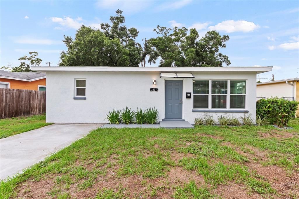 En Venta: $389,900 (4 camas, 2 baños, 1296 Pies cuadrados)