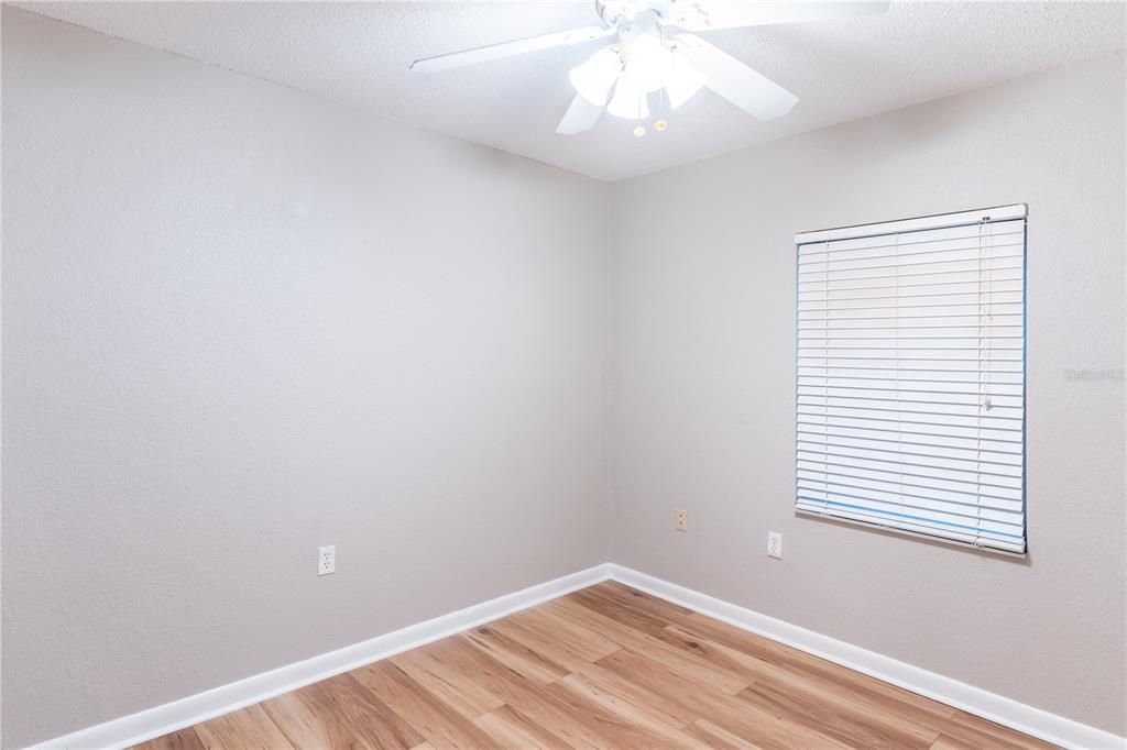 For Sale: $169,900 (3 beds, 2 baths, 1384 Square Feet)