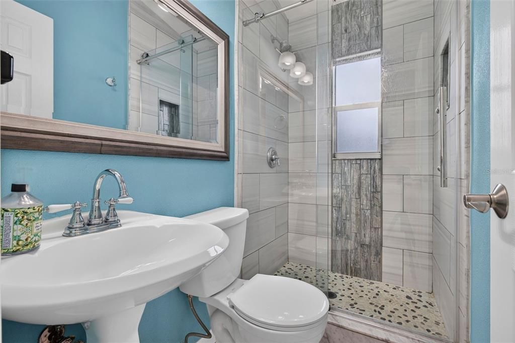 В аренду: $3,200 (3 спален, 3 ванн, 1497 Квадратных фут)