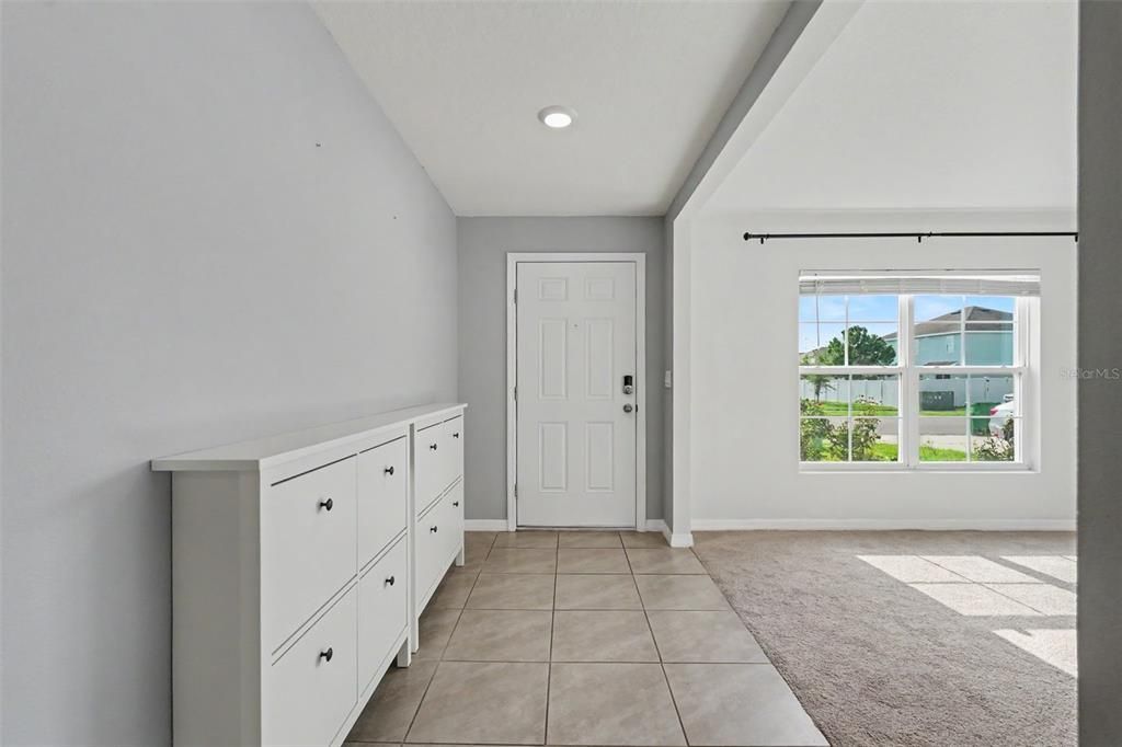 На продажу: $380,000 (5 спален, 3 ванн, 2605 Квадратных фут)