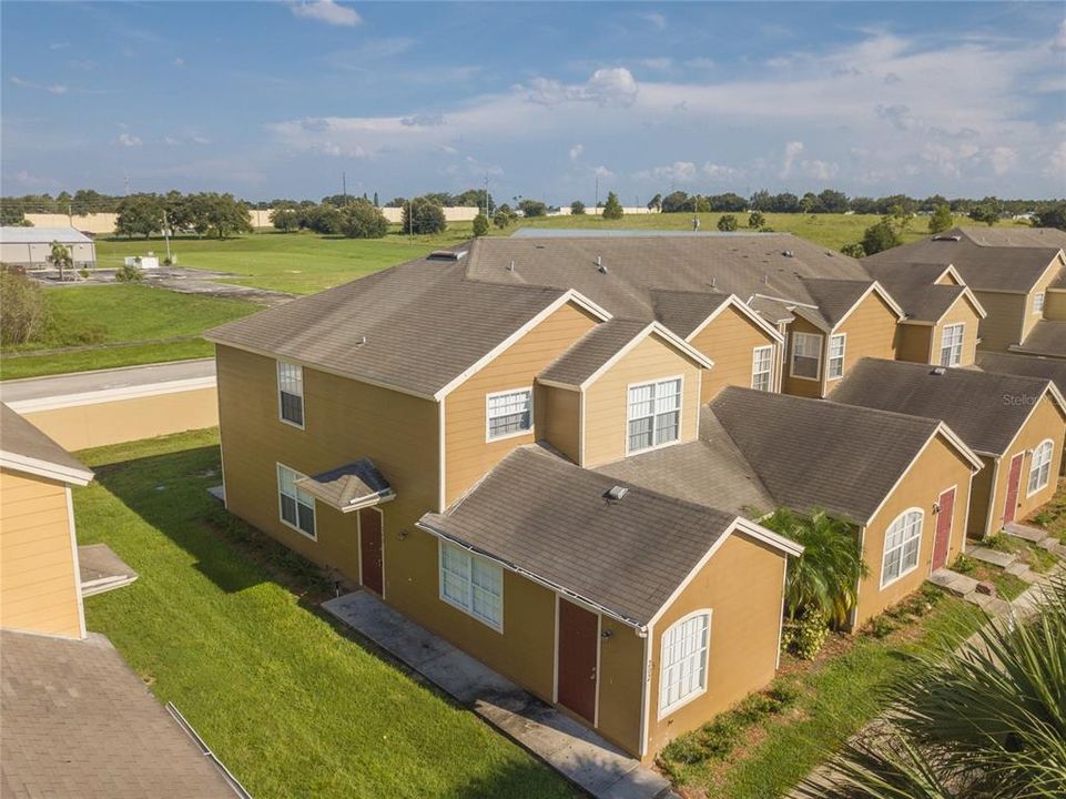 For Rent: $1,650 (3 beds, 2 baths, 1811 Square Feet)