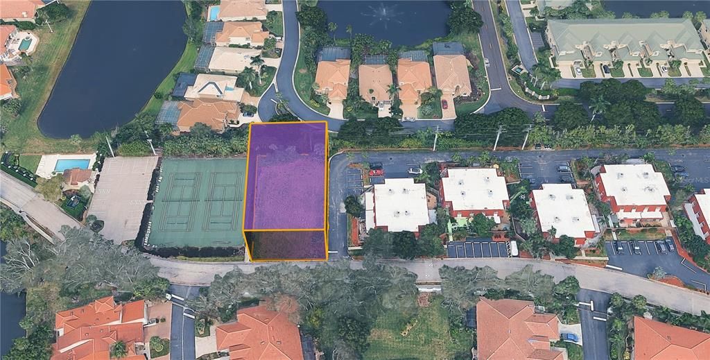 На продажу: $179,900 (0.29 acres)