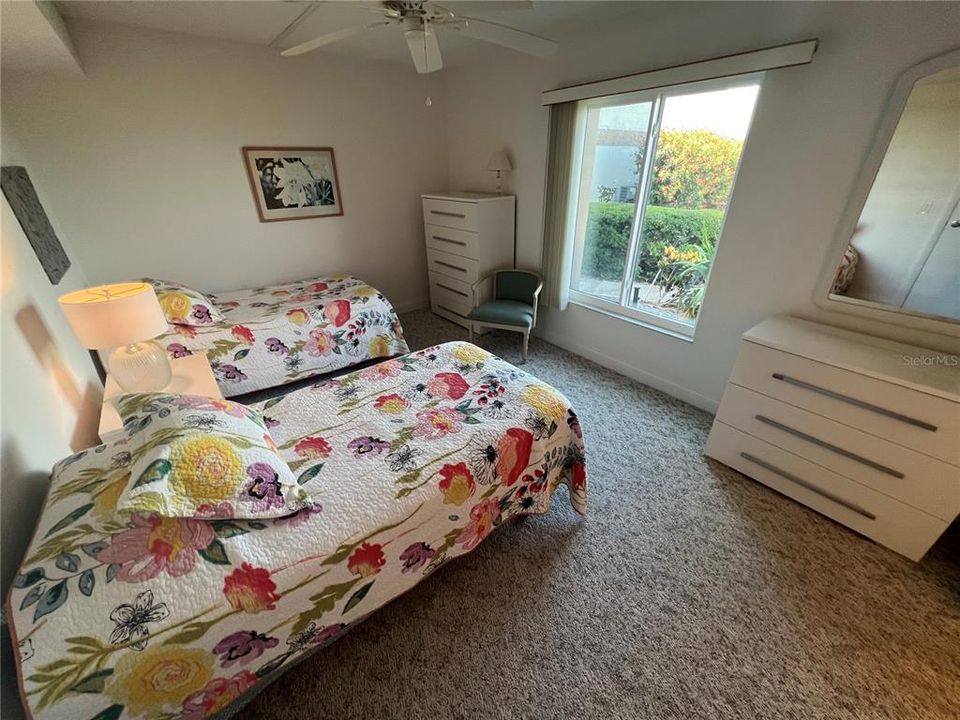 For Rent: $2,500 (2 beds, 2 baths, 890 Square Feet)