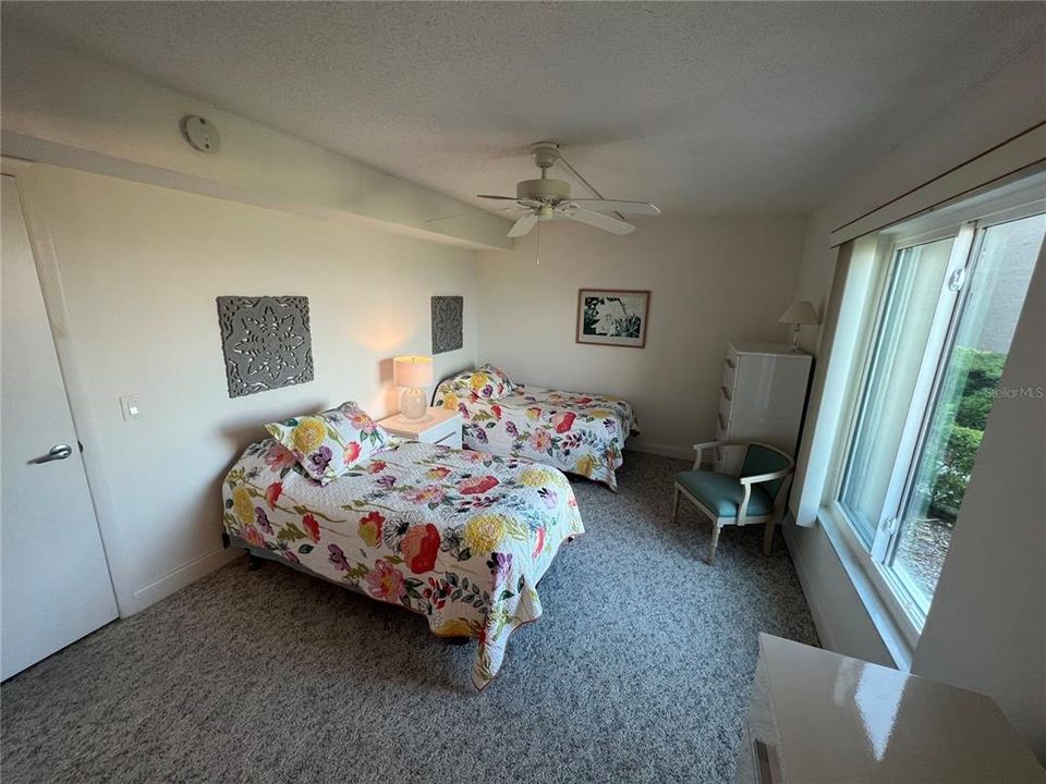 For Rent: $2,500 (2 beds, 2 baths, 890 Square Feet)