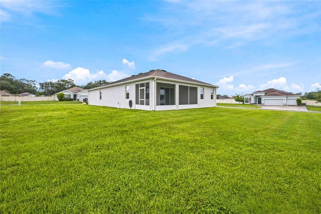 For Sale: $324,900 (4 beds, 2 baths, 2053 Square Feet)