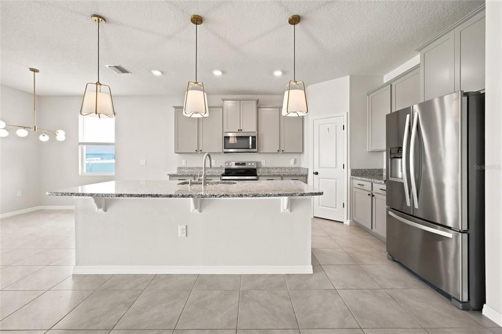 For Sale: $324,900 (4 beds, 2 baths, 2053 Square Feet)
