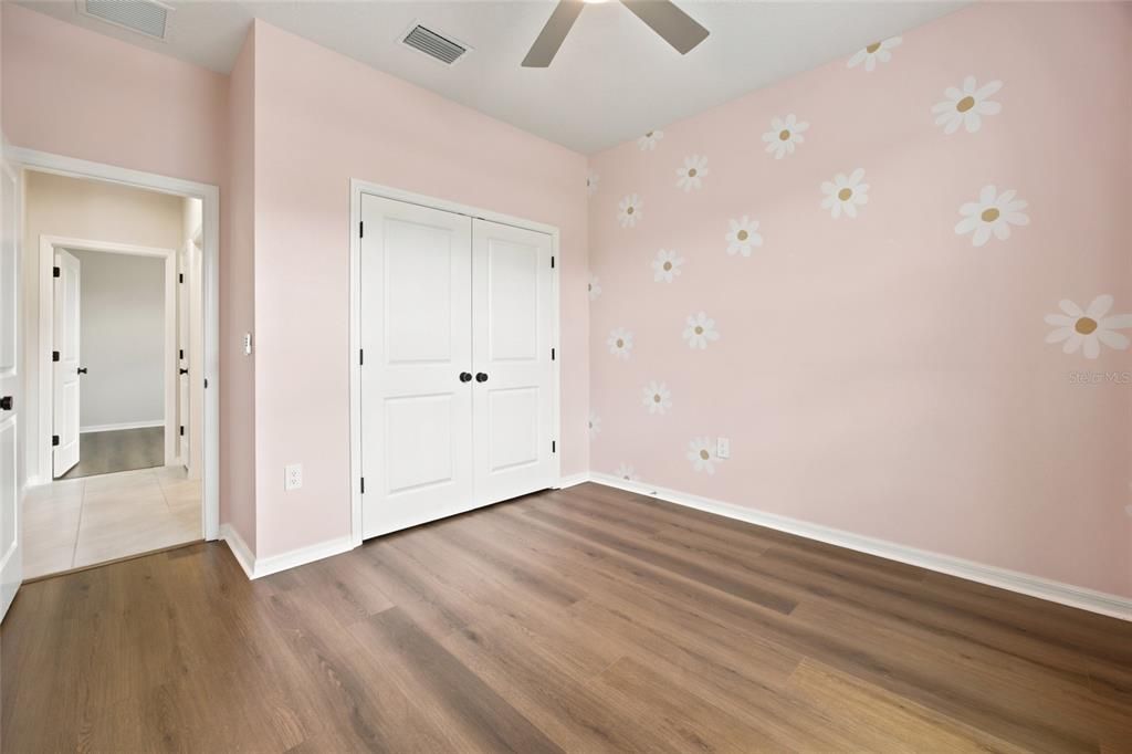 For Sale: $324,900 (4 beds, 2 baths, 2053 Square Feet)