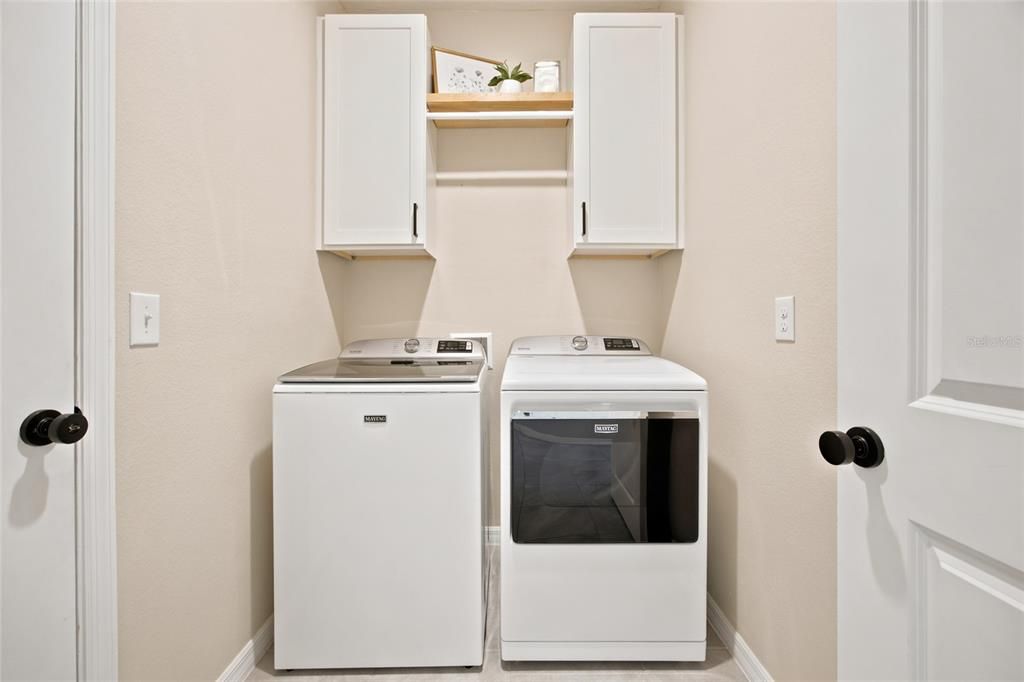 For Sale: $324,900 (4 beds, 2 baths, 2053 Square Feet)