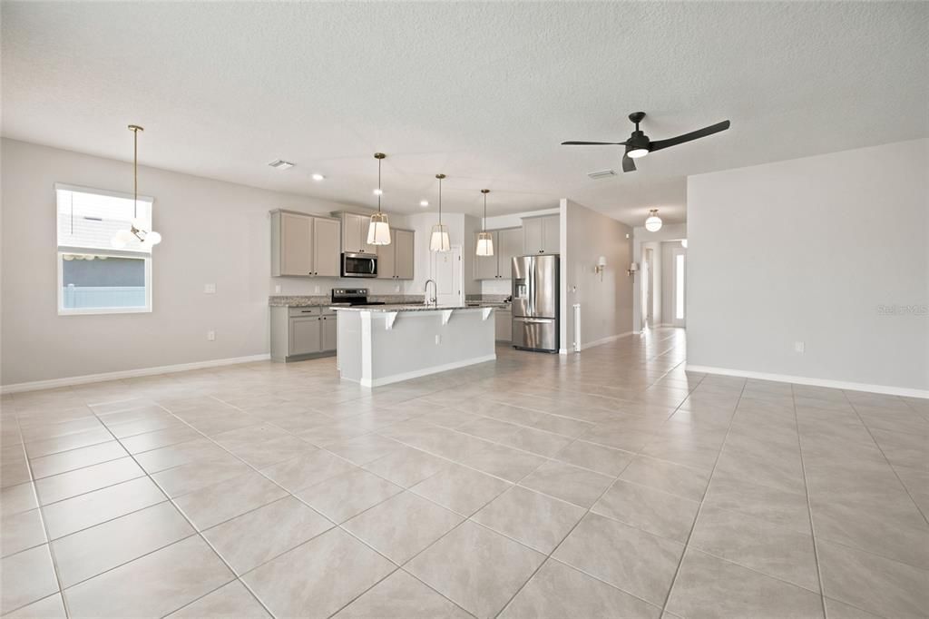 For Sale: $324,900 (4 beds, 2 baths, 2053 Square Feet)