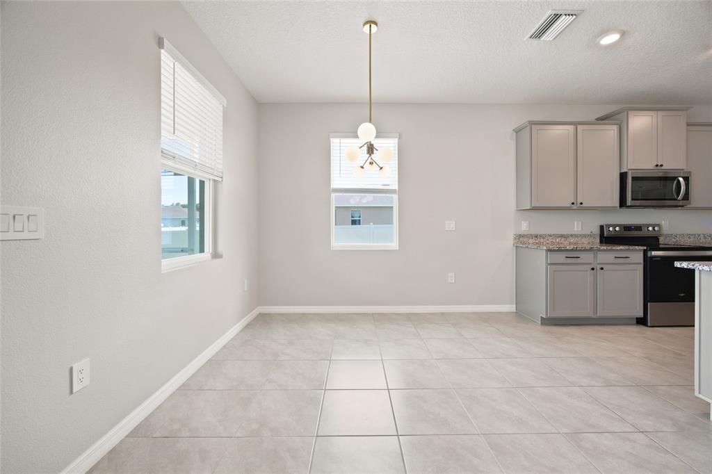 For Sale: $324,900 (4 beds, 2 baths, 2053 Square Feet)