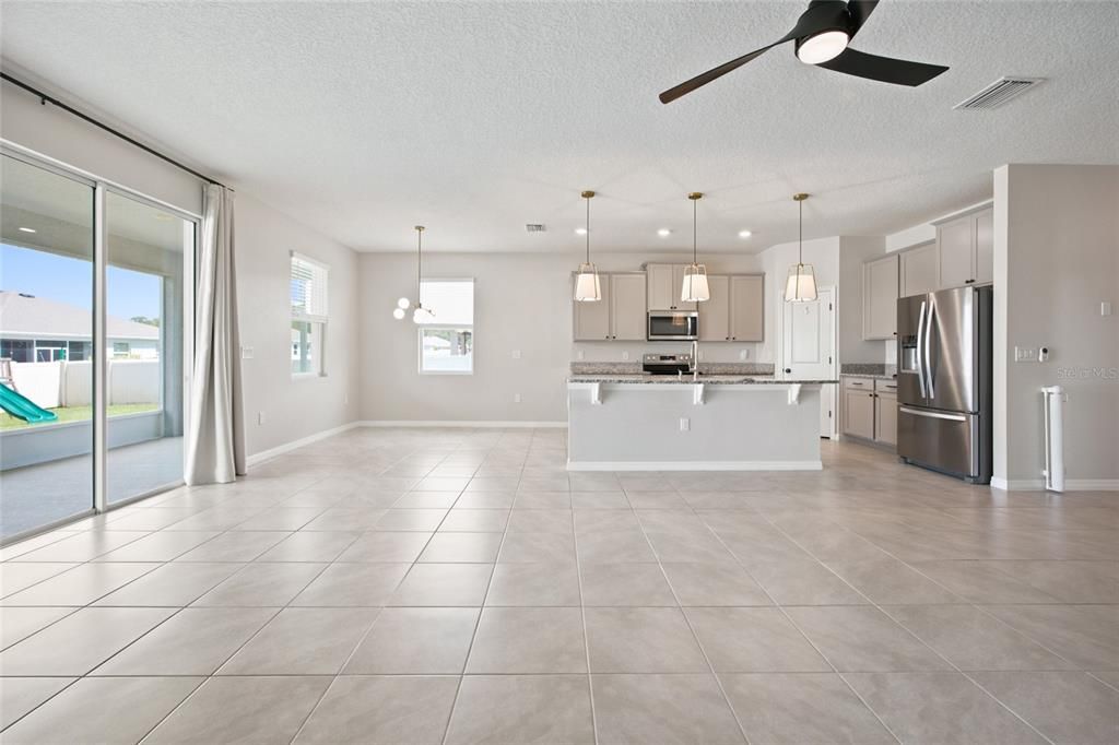 For Sale: $324,900 (4 beds, 2 baths, 2053 Square Feet)