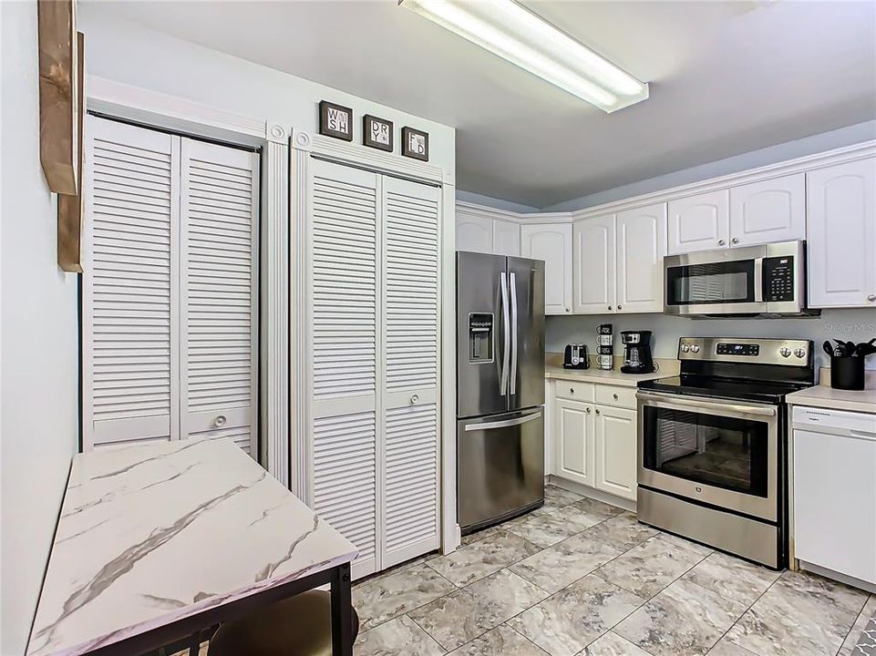 На продажу: $199,000 (3 спален, 2 ванн, 1168 Квадратных фут)