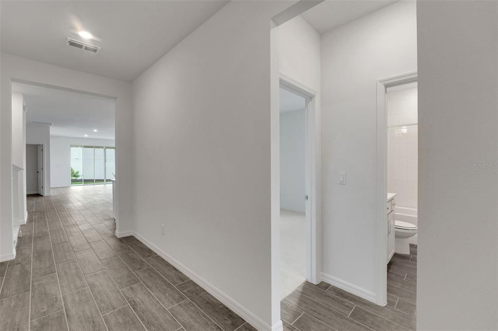 На продажу: $458,990 (4 спален, 3 ванн, 2699 Квадратных фут)