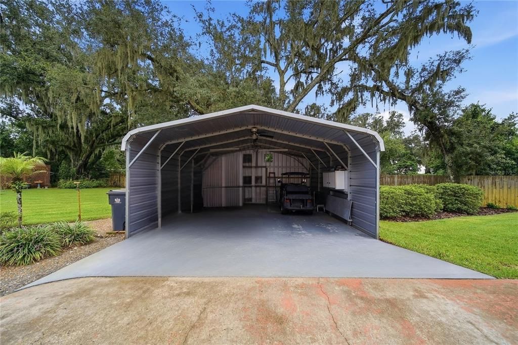 For Sale: $530,000 (3 beds, 3 baths, 2015 Square Feet)
