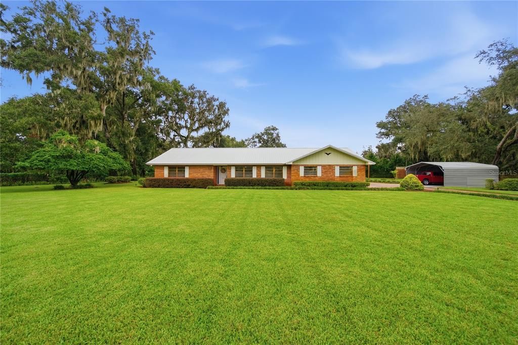 For Sale: $530,000 (3 beds, 3 baths, 2015 Square Feet)
