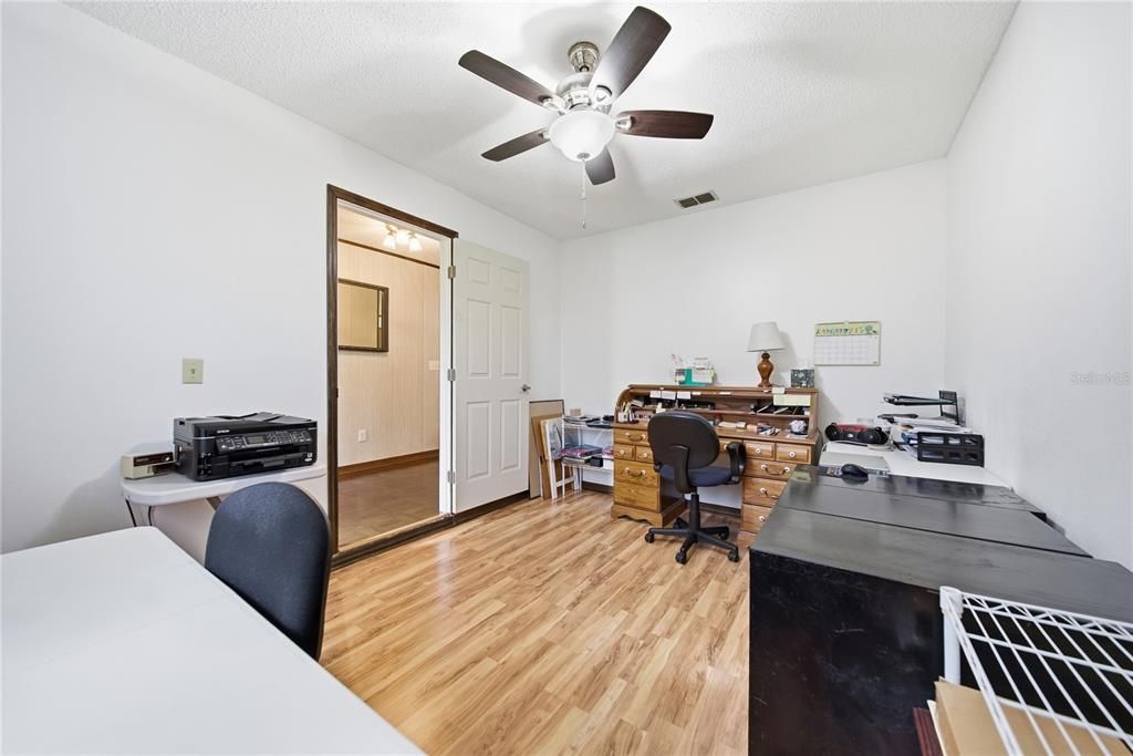 For Sale: $530,000 (3 beds, 3 baths, 2015 Square Feet)