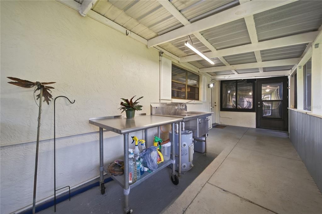 For Sale: $530,000 (3 beds, 3 baths, 2015 Square Feet)