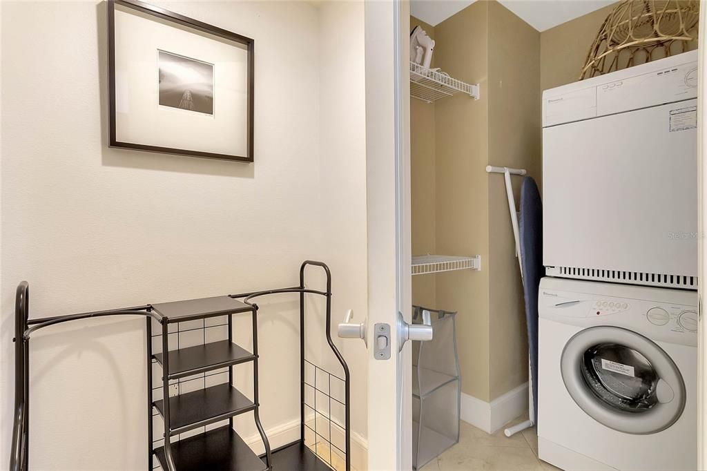 For Sale: $340,000 (2 beds, 2 baths, 1430 Square Feet)
