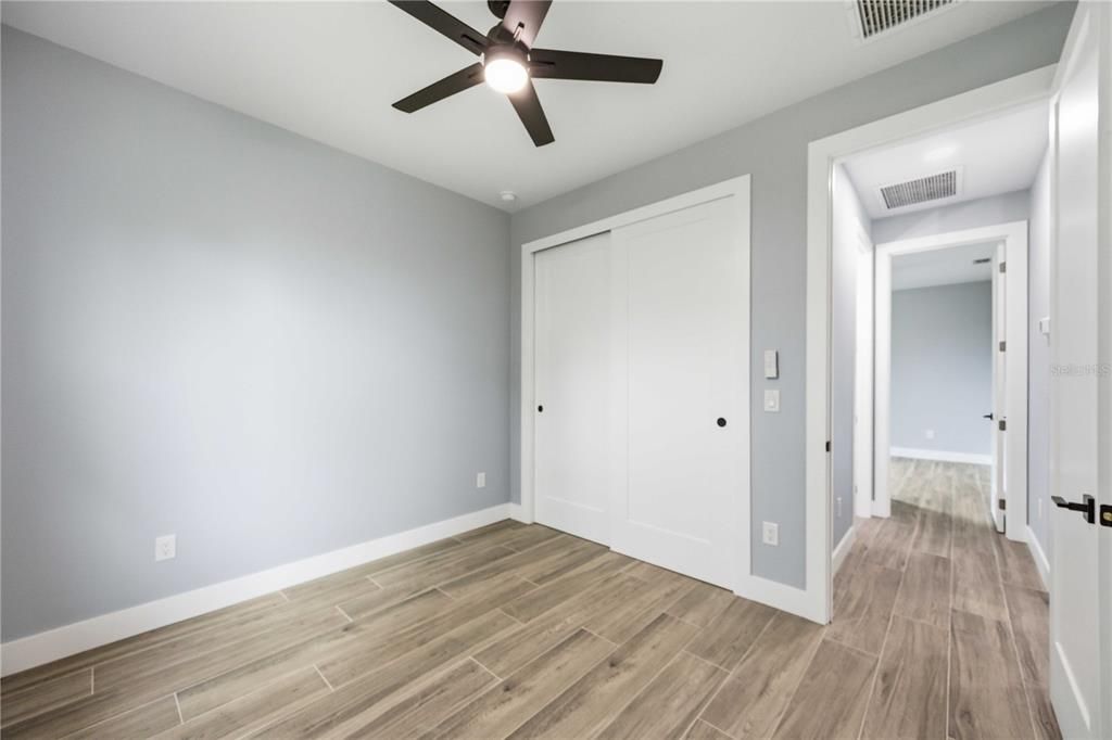 На продажу: $384,999 (3 спален, 2 ванн, 1560 Квадратных фут)