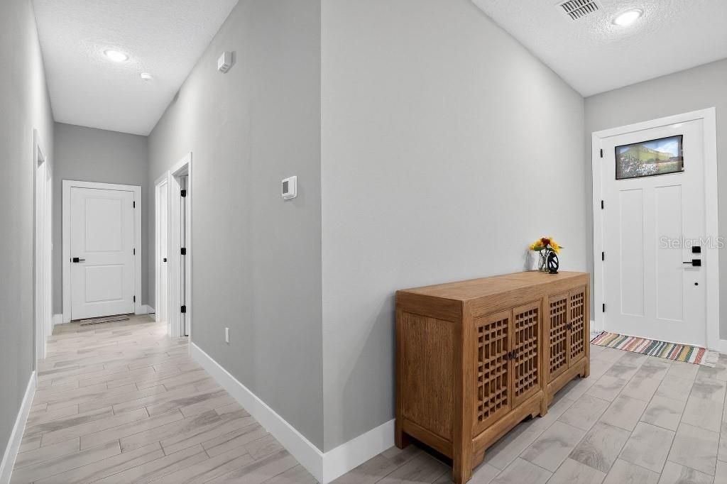 En Venta: $449,995 (3 camas, 2 baños, 1799 Pies cuadrados)