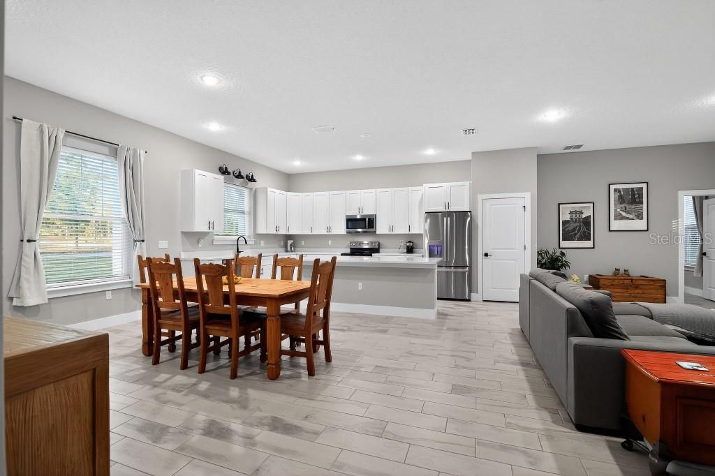En Venta: $449,995 (3 camas, 2 baños, 1799 Pies cuadrados)