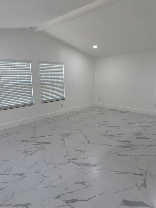 En Venta: $320,000 (3 camas, 2 baños, 1722 Pies cuadrados)