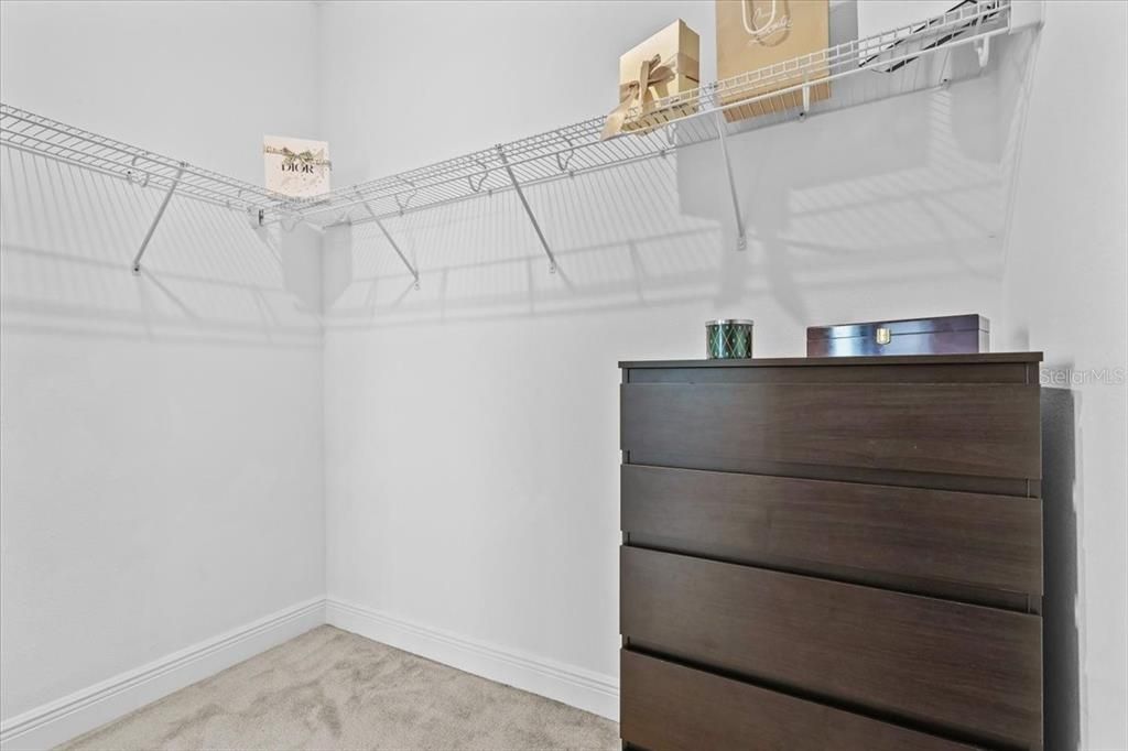 En Venta: $859,990 (4 camas, 3 baños, 2935 Pies cuadrados)